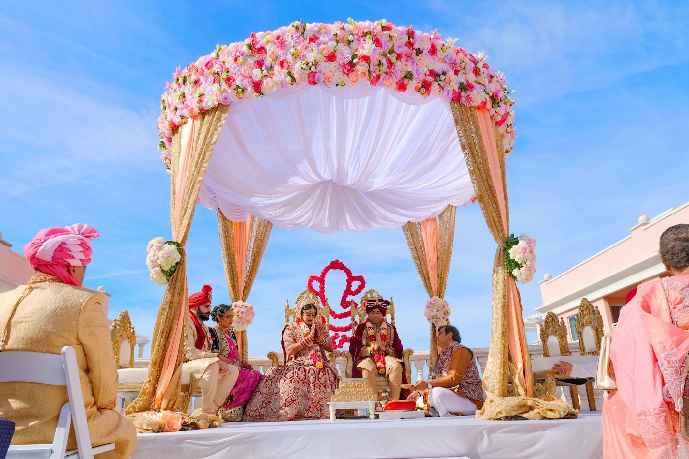 Flowers and wedding decor
